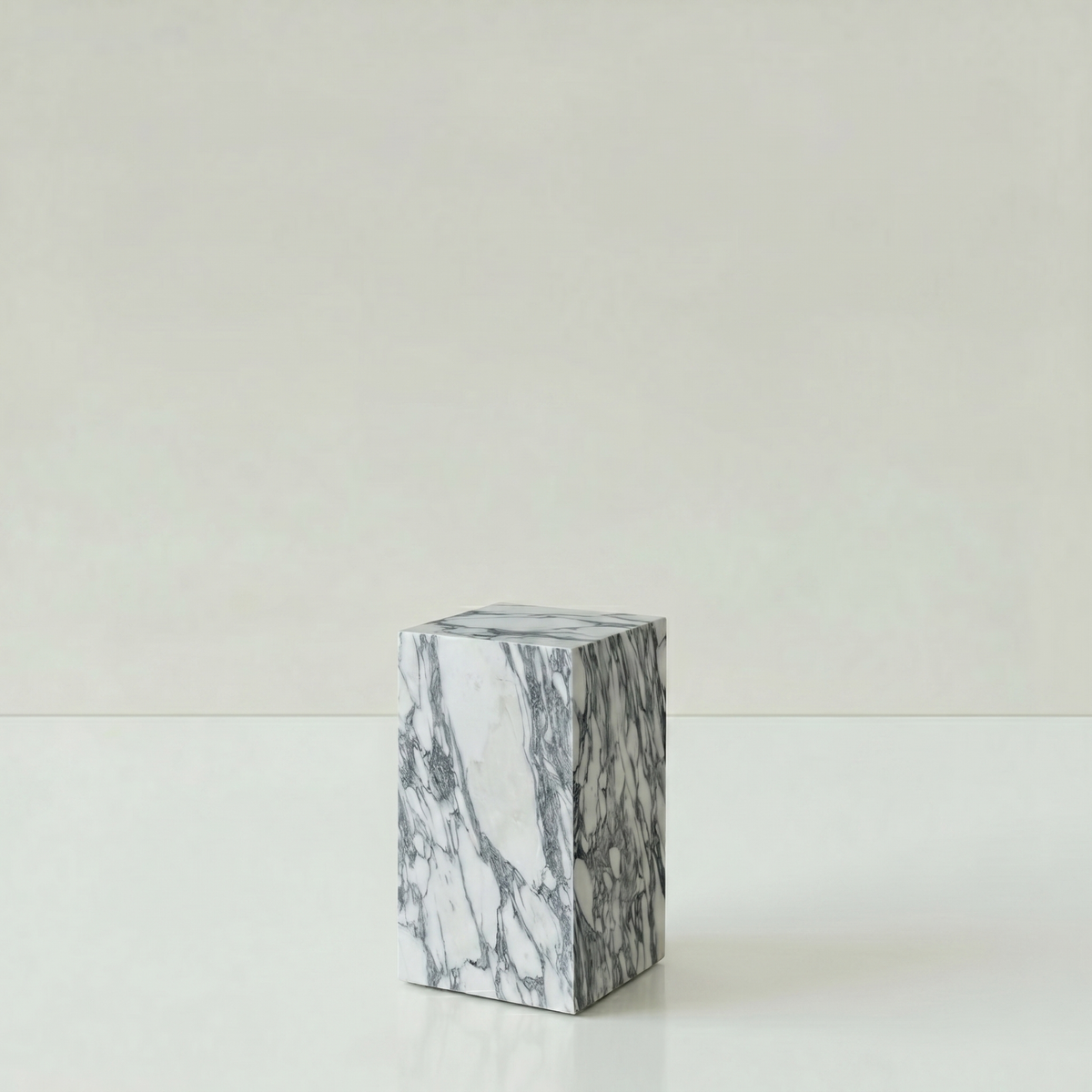 Plinth Small Arabescato White