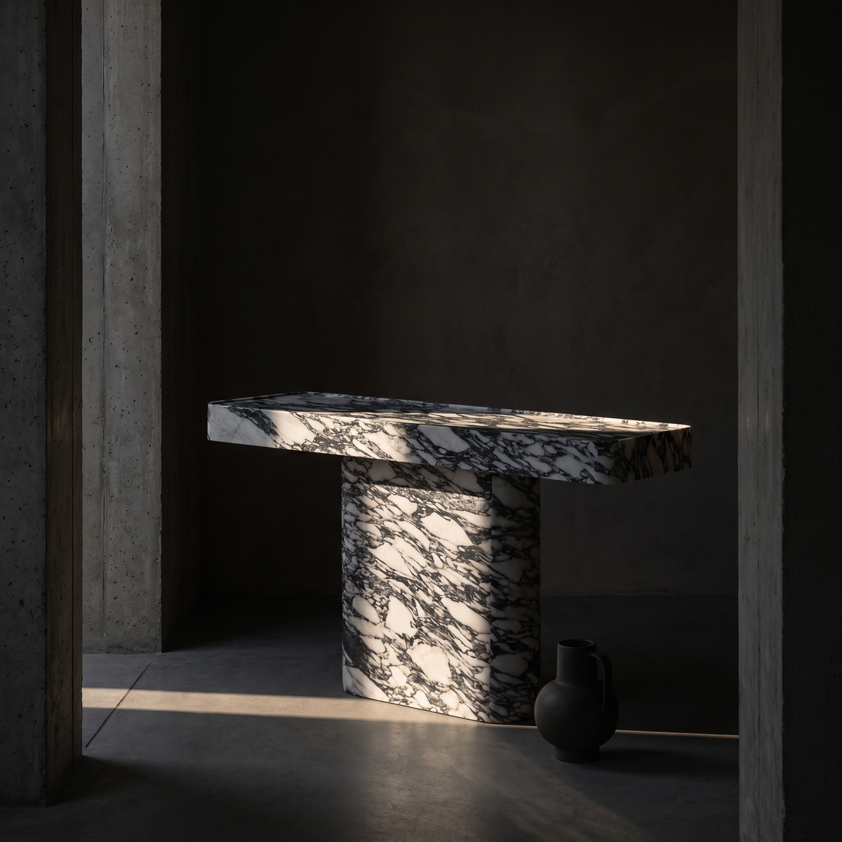 Manon Arabescato White Console